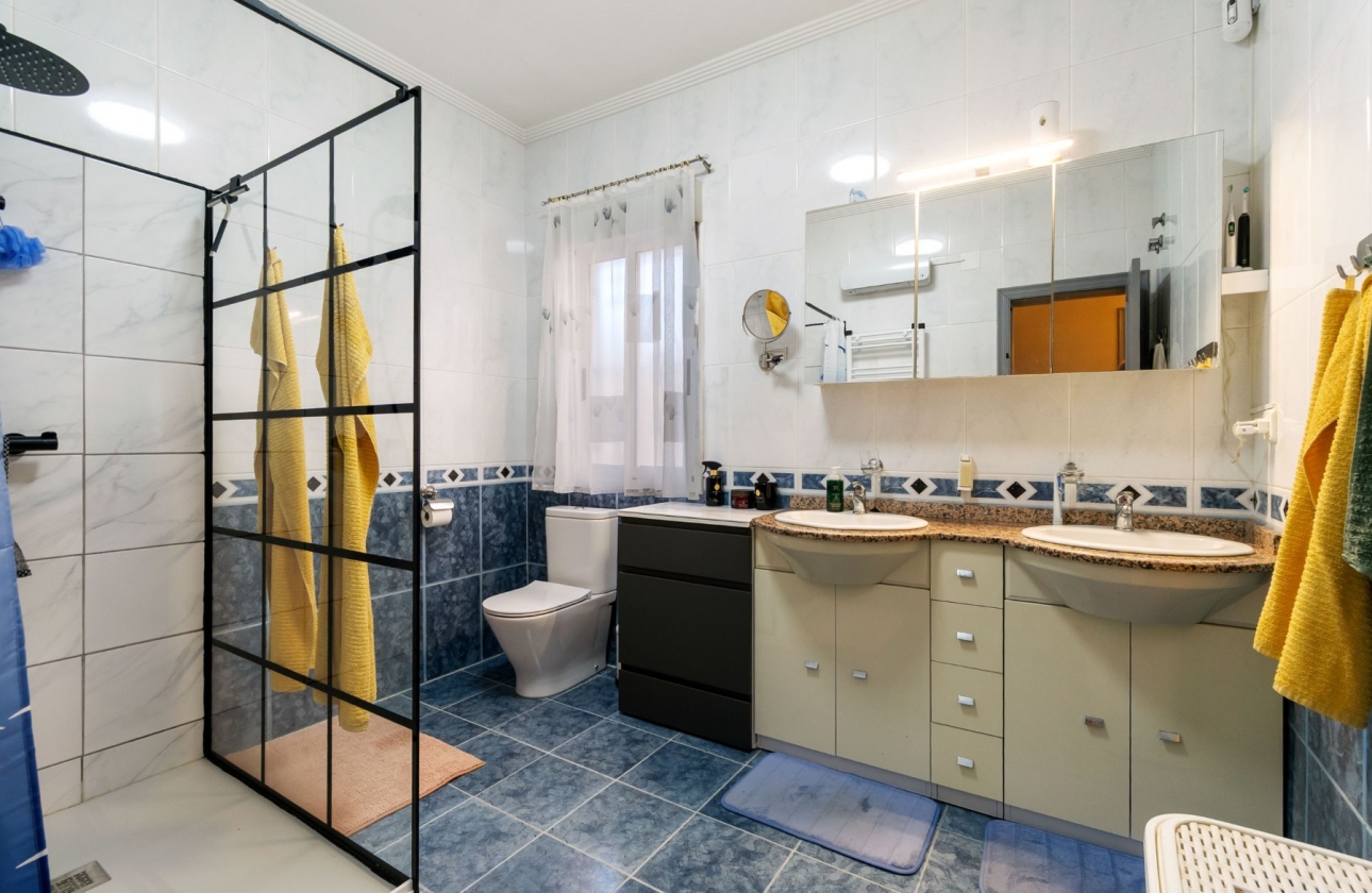 Revente - Villa - Torrevieja - El Chaparral