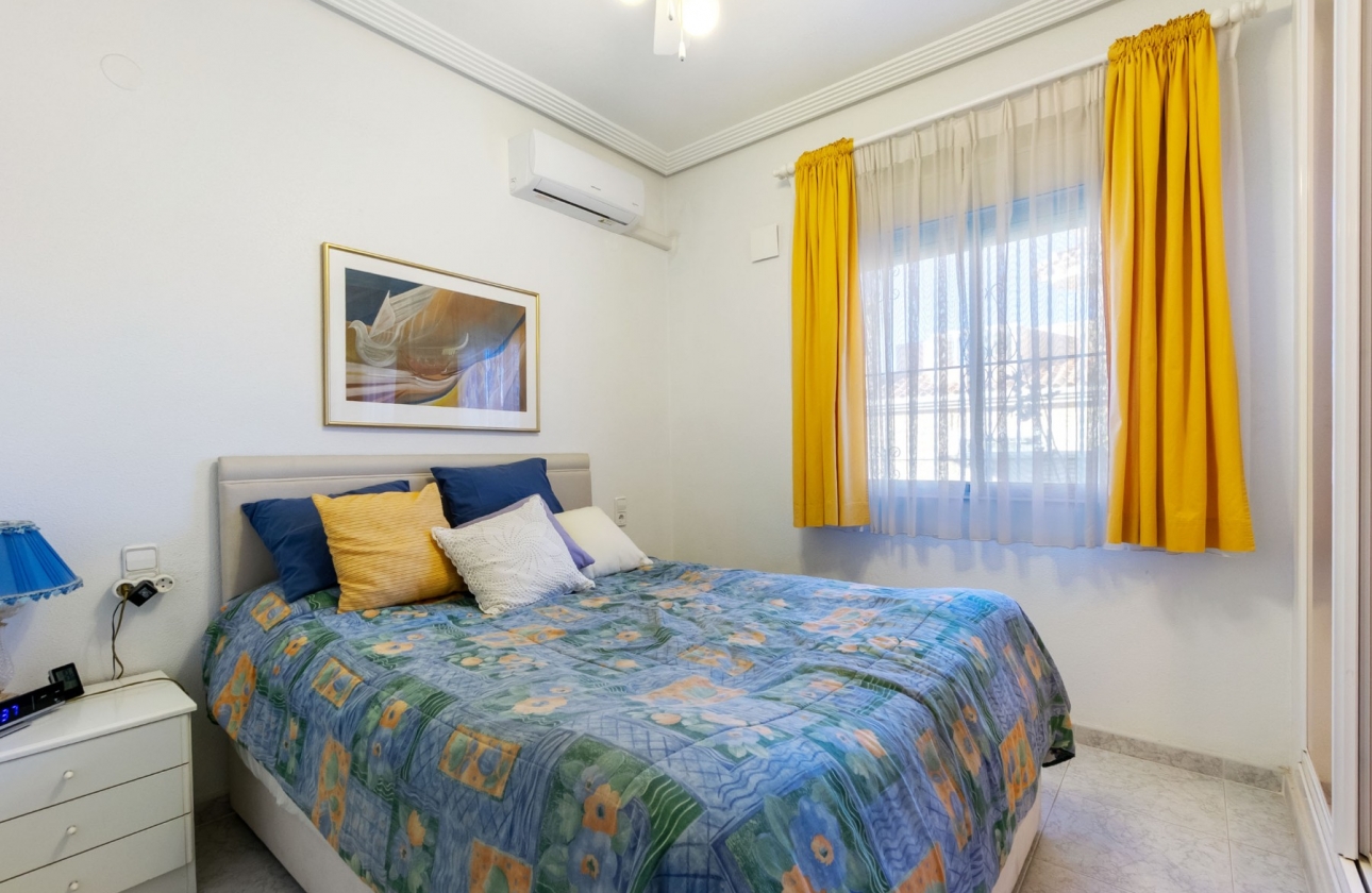 Revente - Villa - Torrevieja - El Chaparral