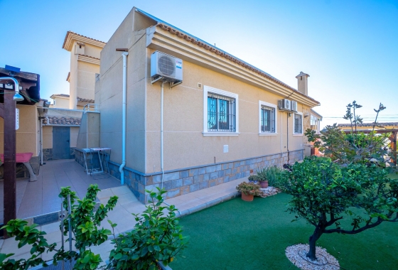 Revente - Villa - Torrevieja - El Chaparral