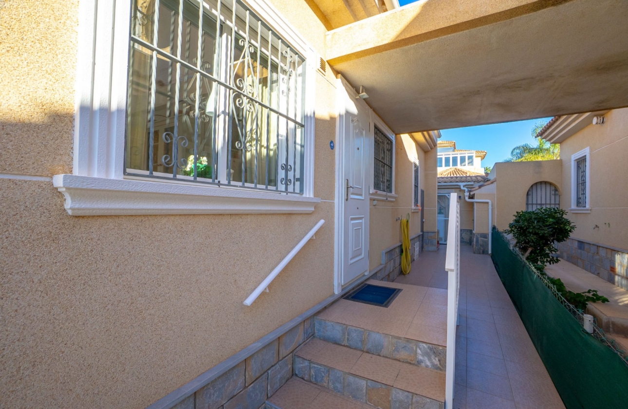 Revente - Villa - Torrevieja - El Chaparral