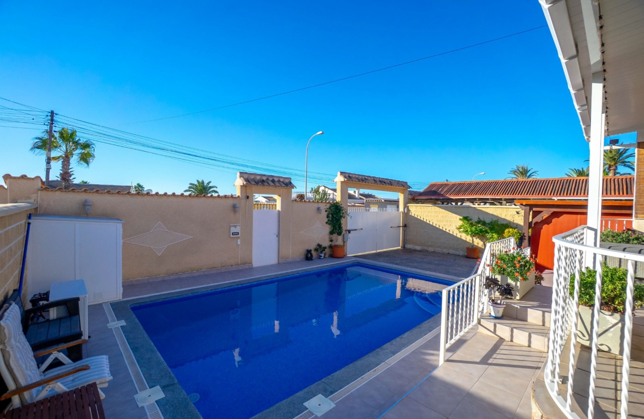 Revente - Villa - Torrevieja - El Chaparral