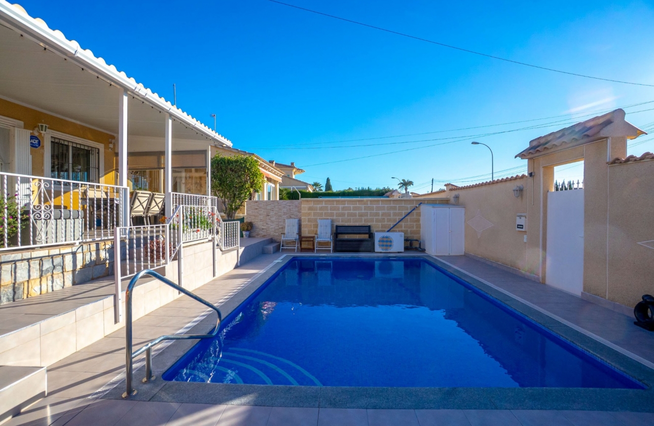 Revente - Villa - Torrevieja - El Chaparral