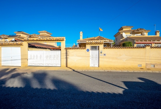 Revente - Villa - Torrevieja - El Chaparral