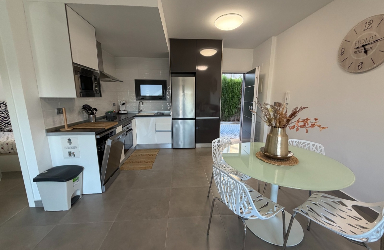 Reventa - Apartamento / piso - Pilar de la Horadada