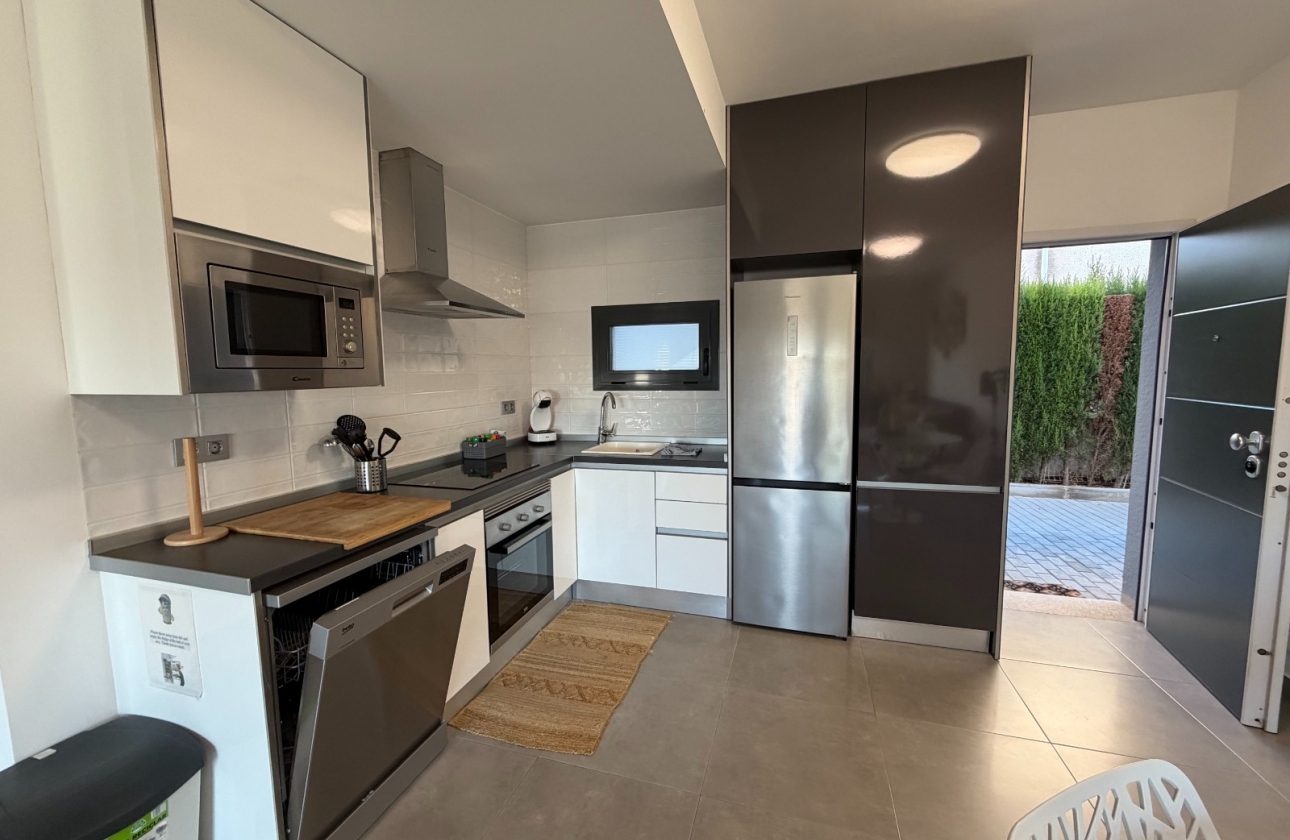 Reventa - Apartamento / piso - Pilar de la Horadada