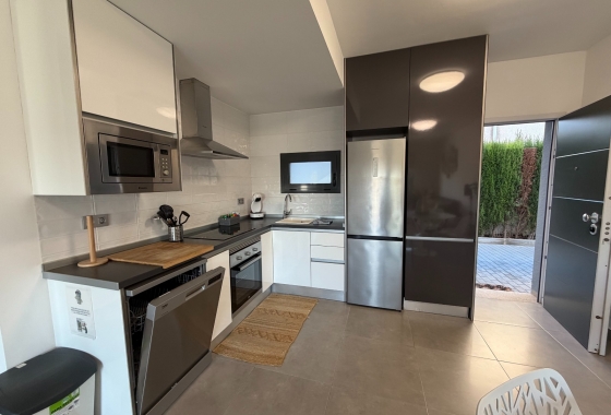 Reventa - Apartamento / piso - Pilar de la Horadada