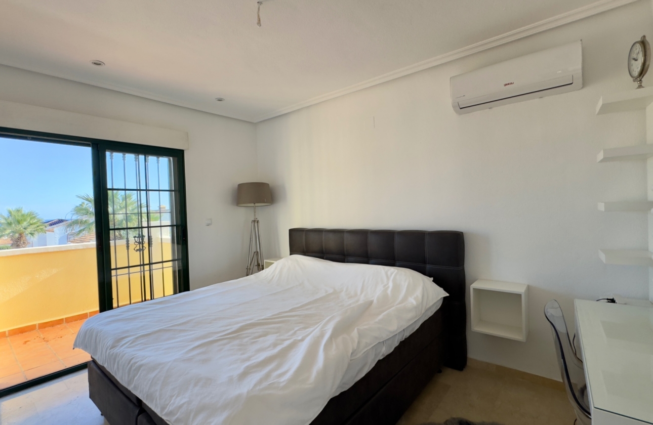 Reventa - Villa - Orihuela Costa - Los Dolses