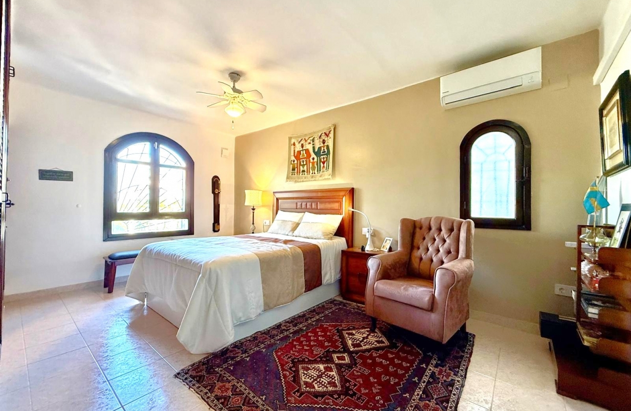 Reventa - Villa - Villamartin