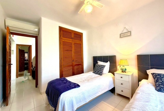 Reventa - Villa - Villamartin