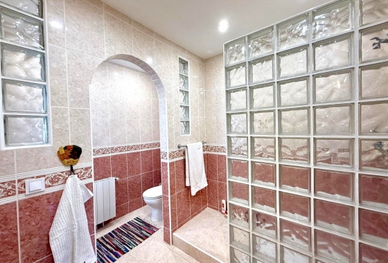 Reventa - Villa - Villamartin