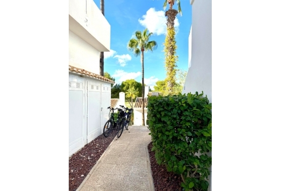 Reventa - Villa - Villamartin