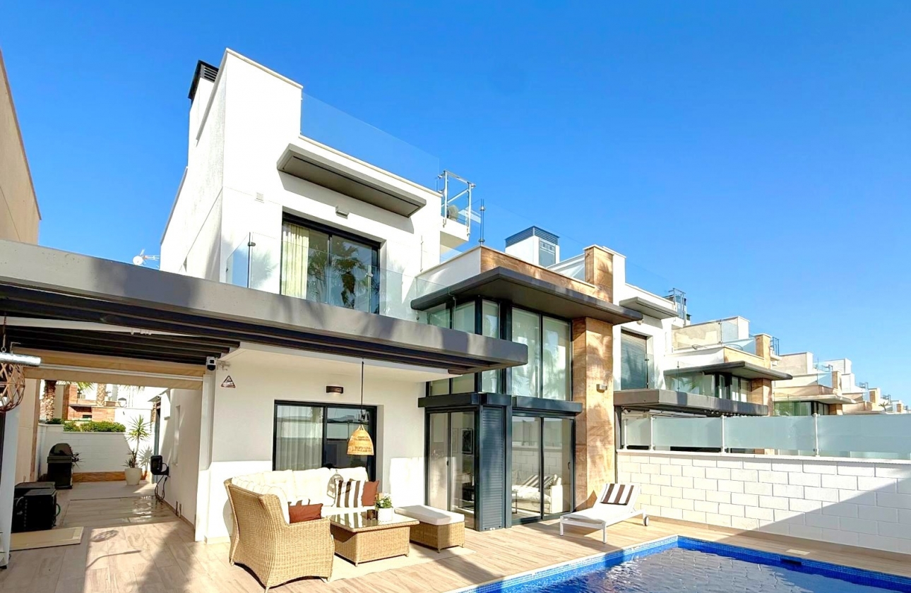 Revente - Villa - Orihuela Costa - Lomas De Cabo Roig