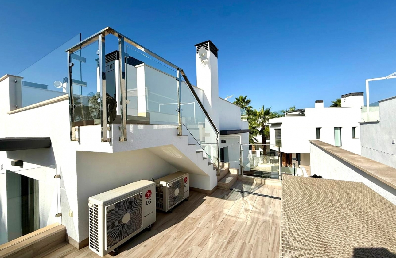 Revente - Villa - Orihuela Costa - Lomas De Cabo Roig