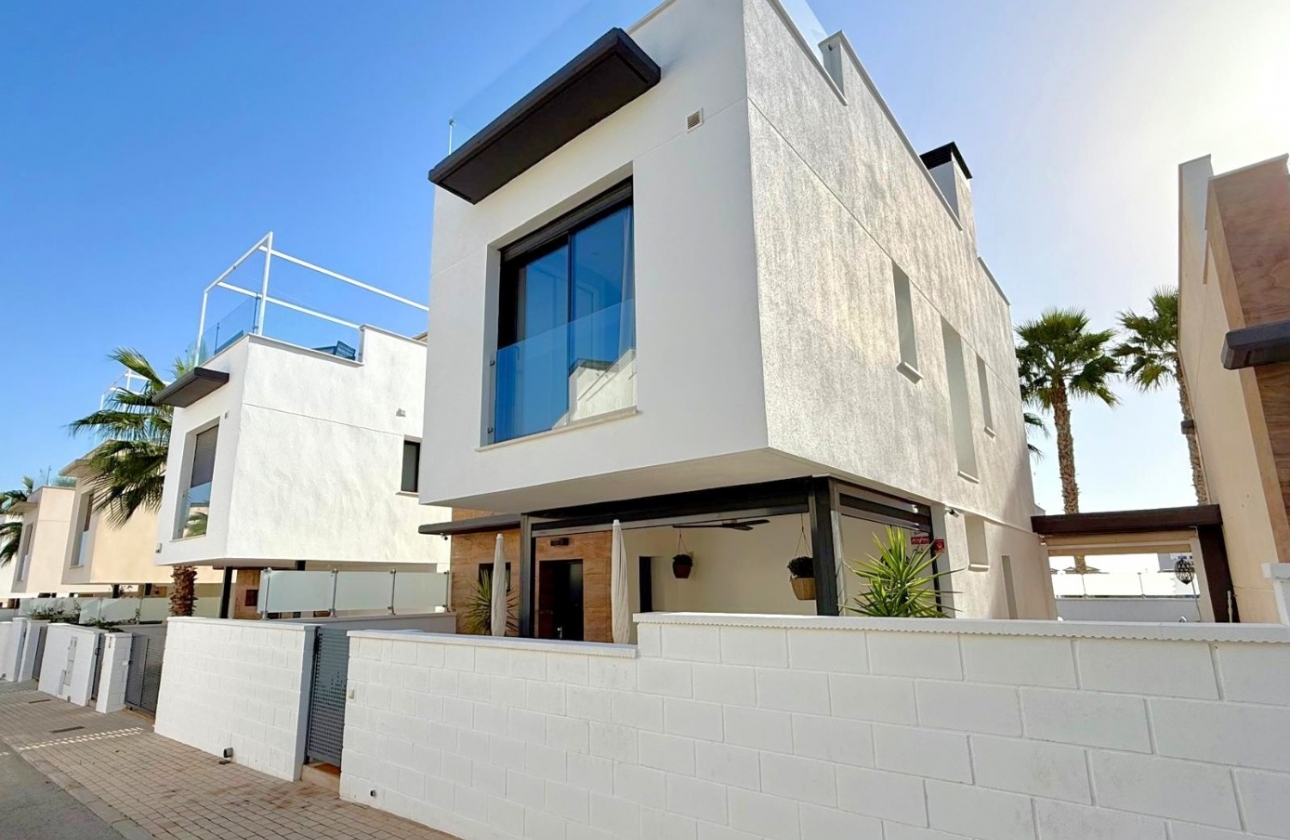 Revente - Villa - Orihuela Costa - Lomas De Cabo Roig