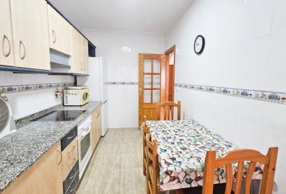 Herverkoop - Huis - Los Alcazares