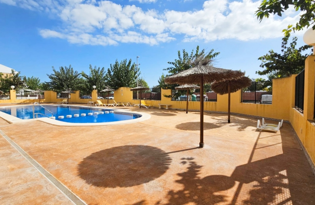 Herverkoop - Huis - Los Alcazares