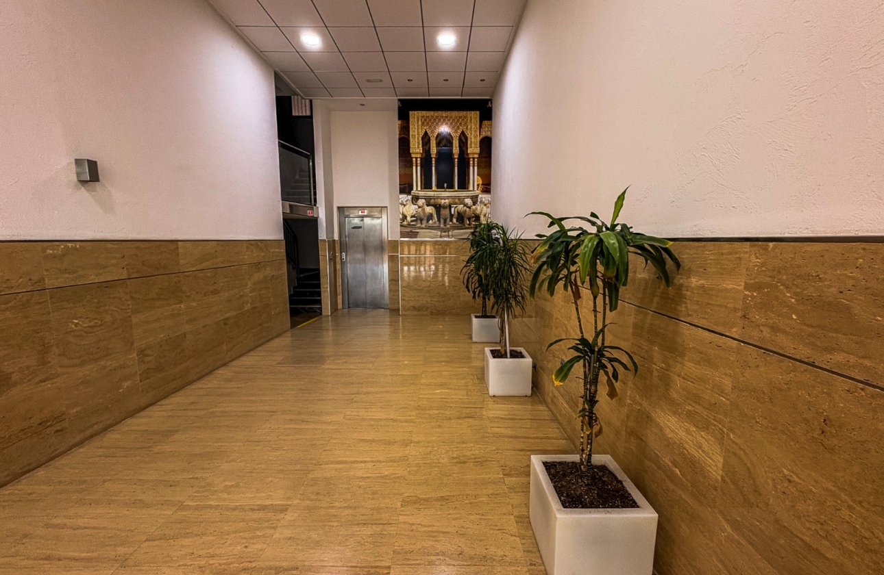 Resale - Apartment / flat - Santa Pola - Puerto