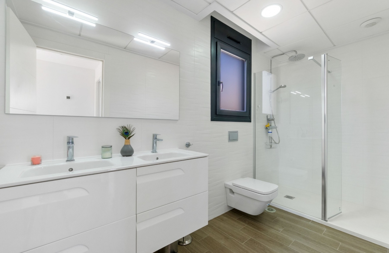 Resale - Villa - Torrevieja - Aguas Nuevas