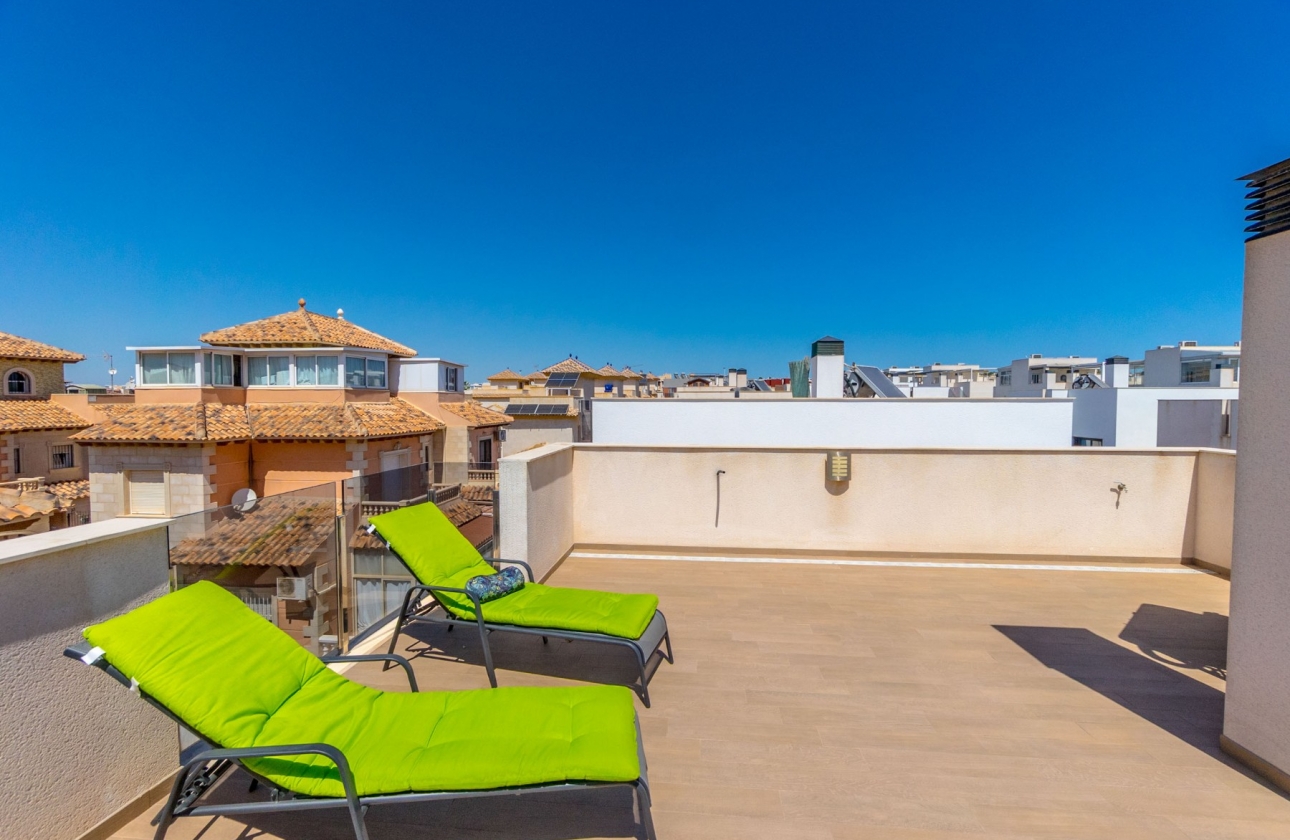 Resale - Villa - Torrevieja - Aguas Nuevas