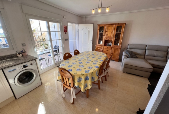 Resale - Apartment / flat - Guardamar del Segura - El Raso