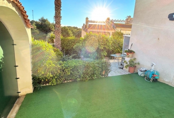 Resale - House - Orihuela Costa - Villamartín