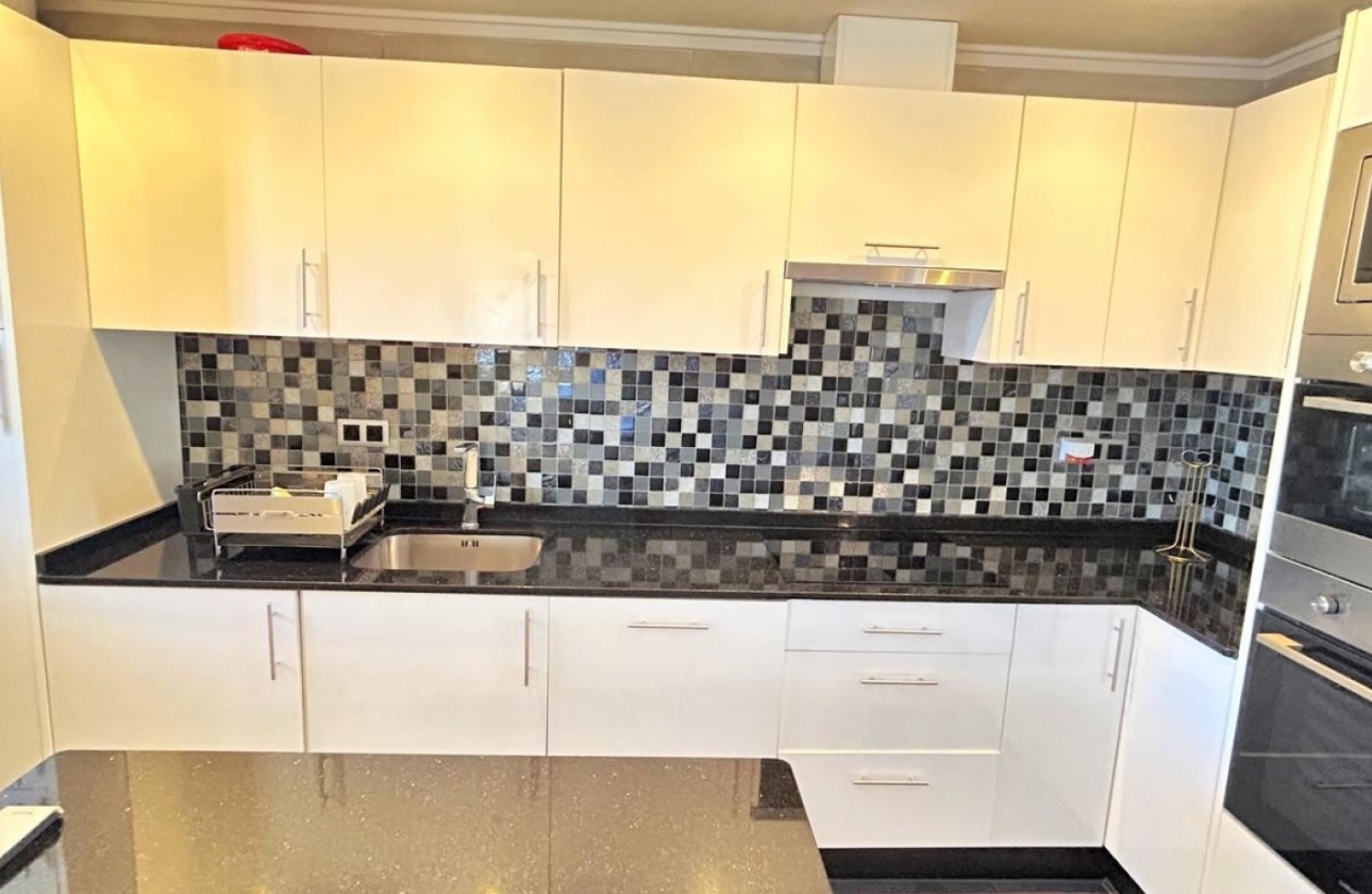 Resale - House - Orihuela Costa - Villamartín