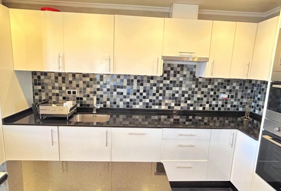 Resale - House - Orihuela Costa - Villamartín