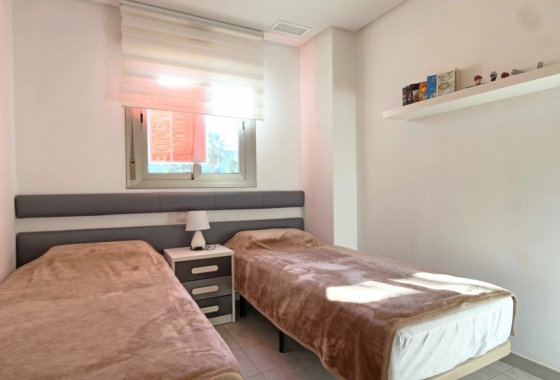 Resale - Apartment / flat - Orihuela Costa - Los Dolses