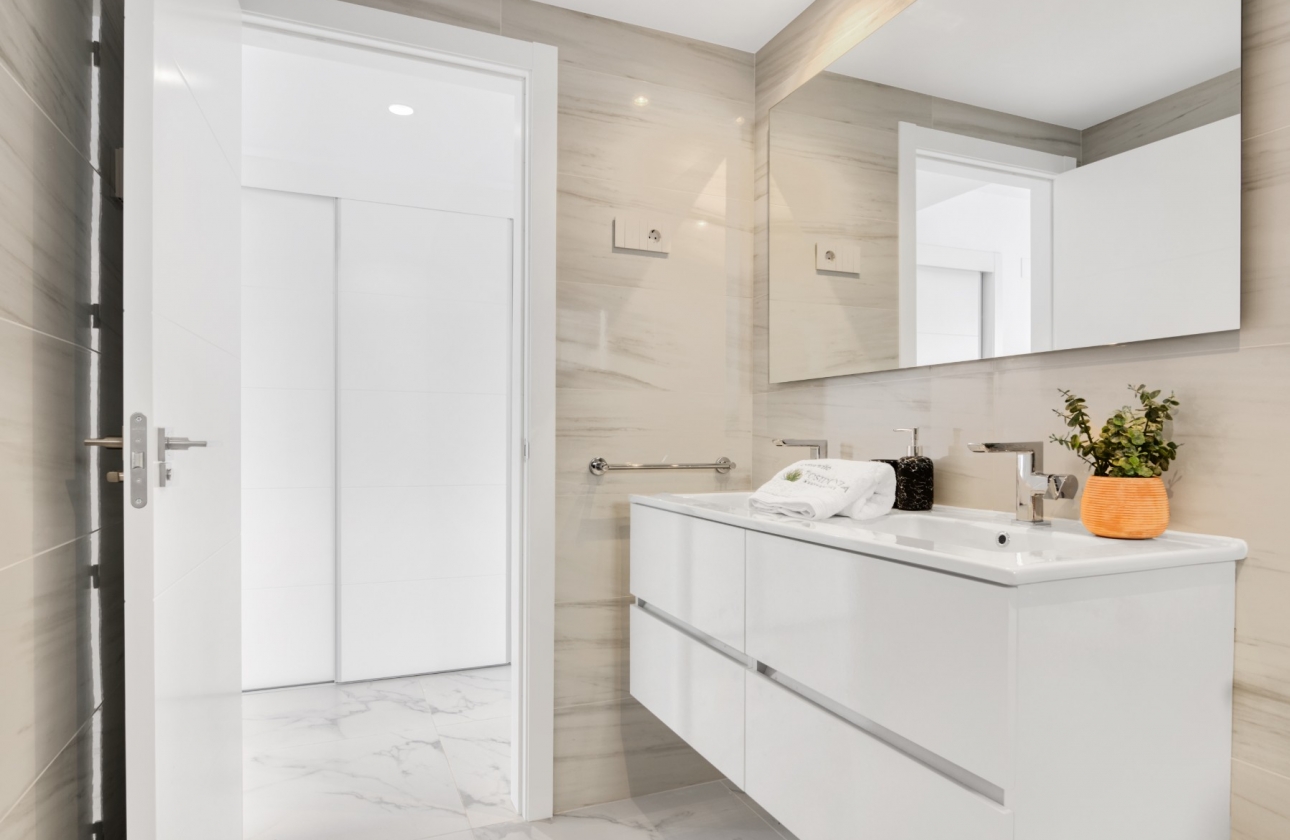 New Build - Apartment / flat - Torrevieja - Punta Prima*