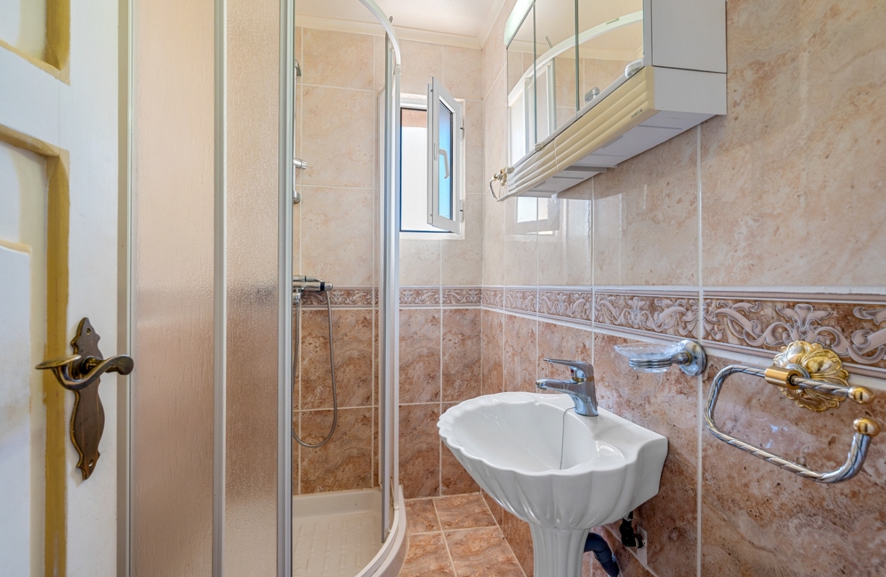 Resale - Apartment / flat - Benidorm - Levante*