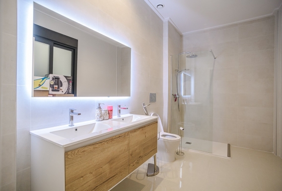 Resale - Apartment / flat - Torrevieja