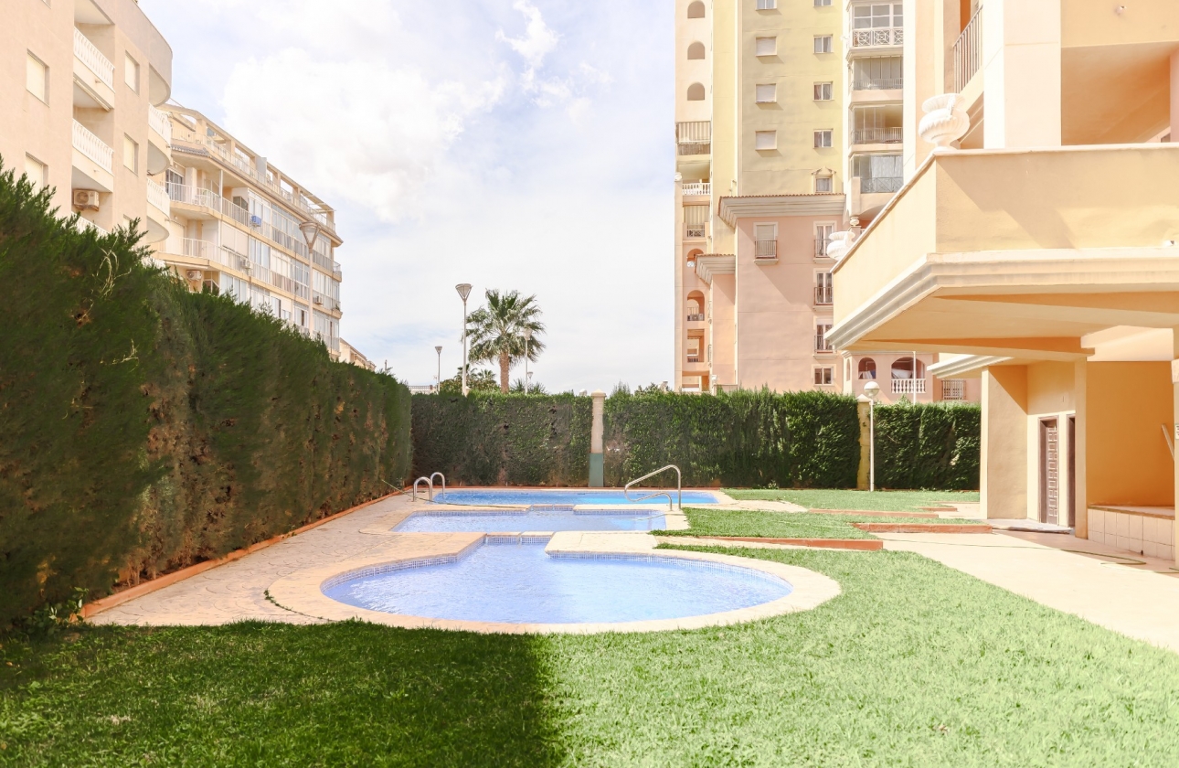 Resale - Apartment / flat - Torrevieja - Playa Los Locos