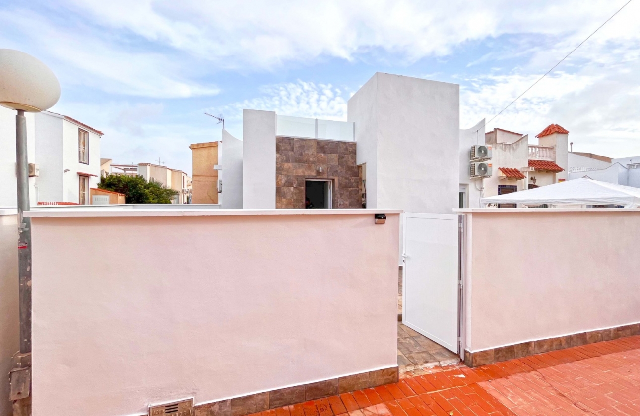 Resale - House - Orihuela Costa - Playa Flamenca