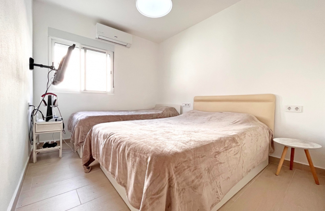 Resale - House - Orihuela Costa - Playa Flamenca