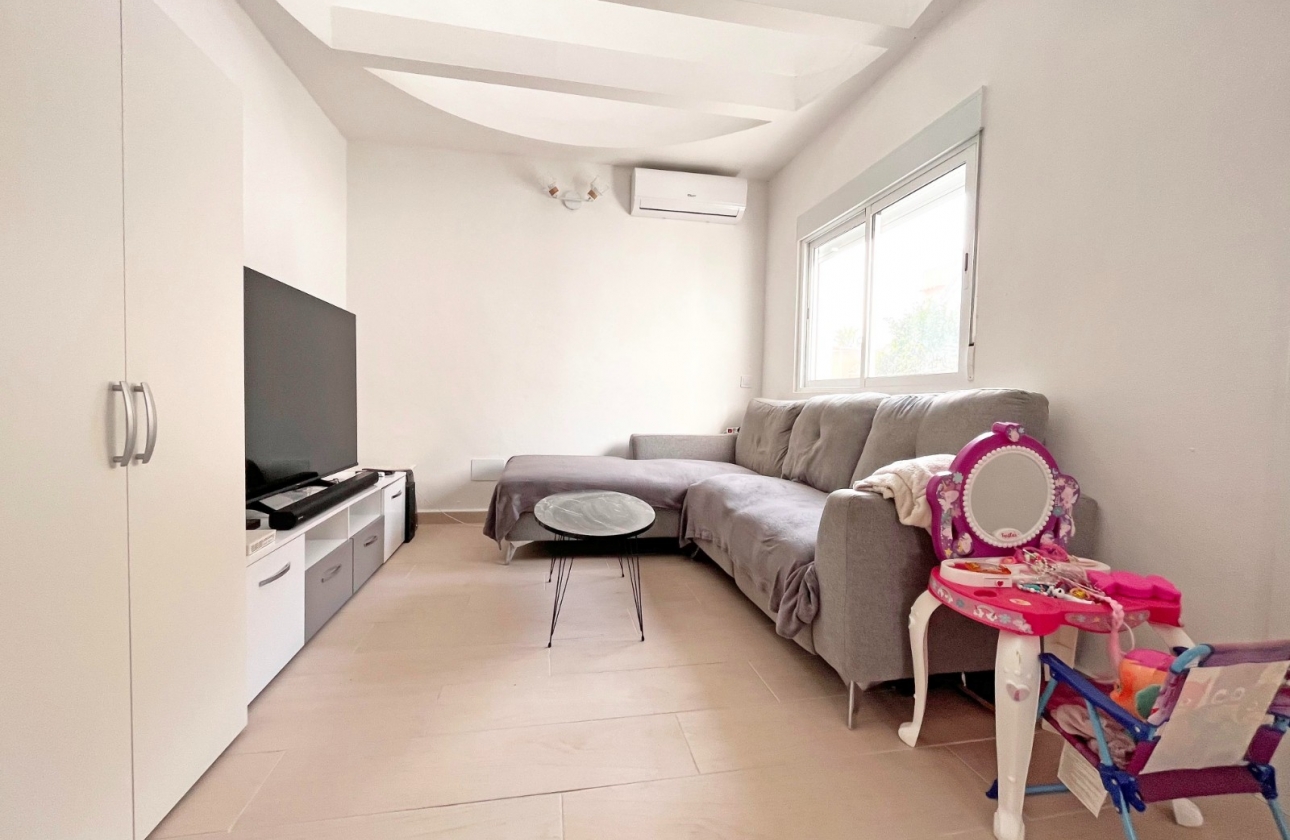 Resale - House - Orihuela Costa - Playa Flamenca