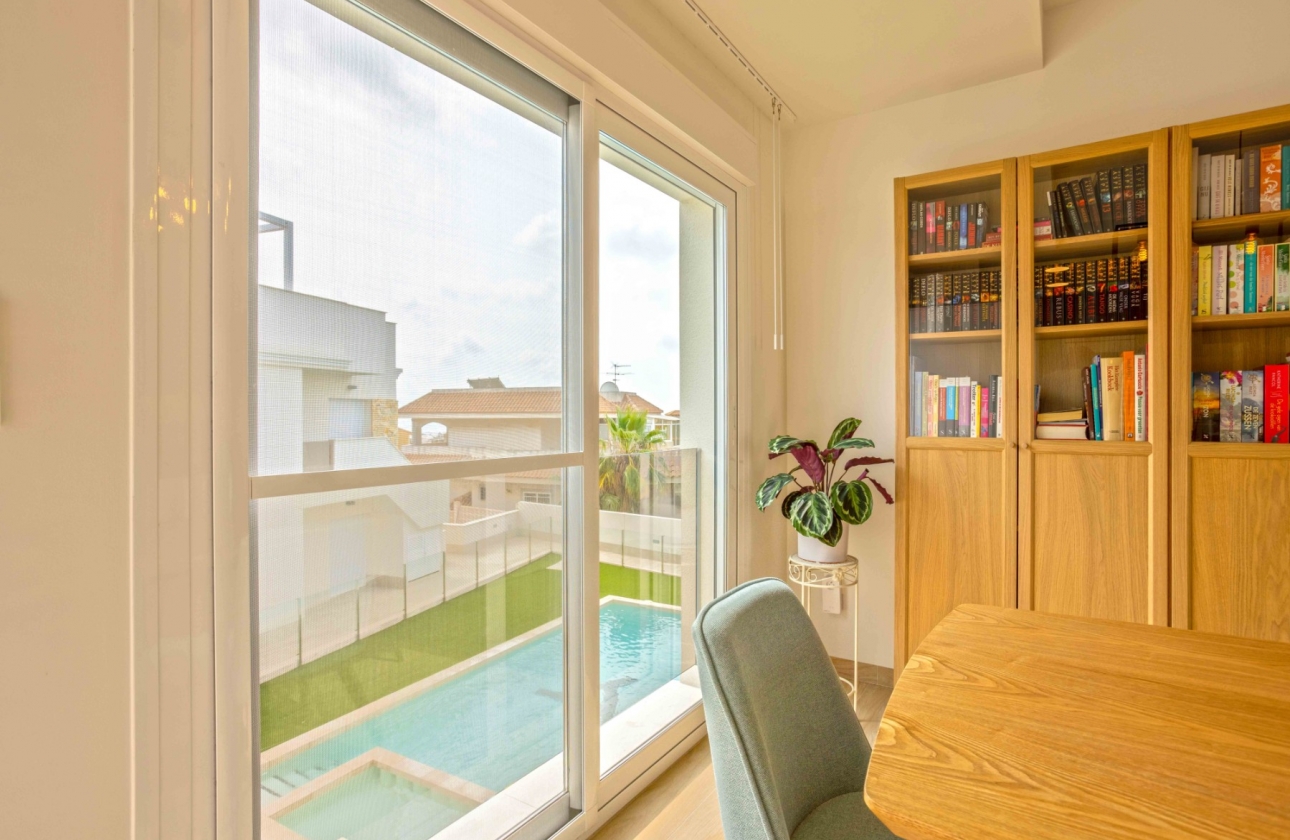 Resale - Apartment / flat - Orihuela Costa - Villamartín