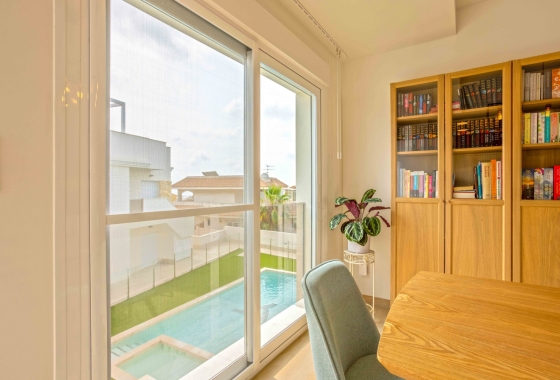 Resale - Apartment / flat - Orihuela Costa - Villamartín