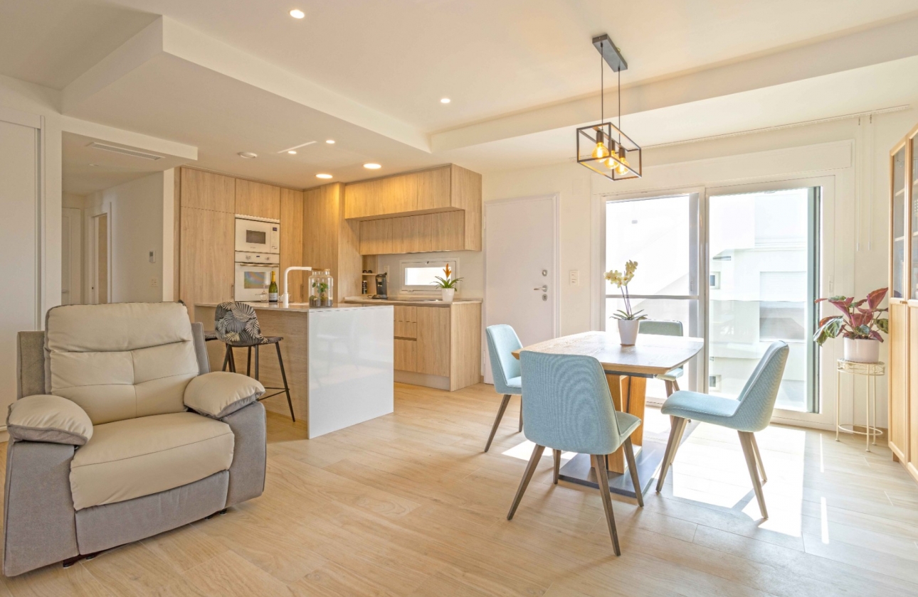 Resale - Apartment / flat - Orihuela Costa - Villamartín