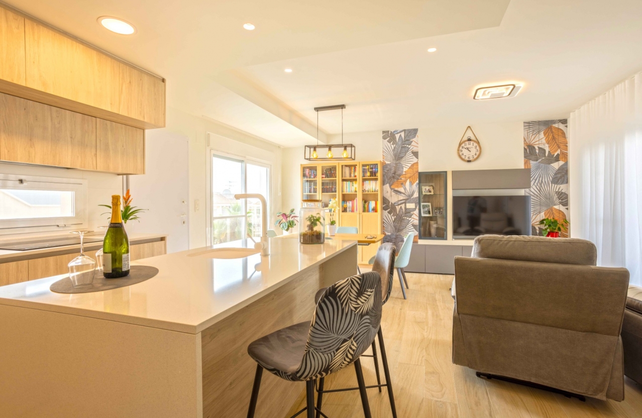 Resale - Apartment / flat - Orihuela Costa - Villamartín