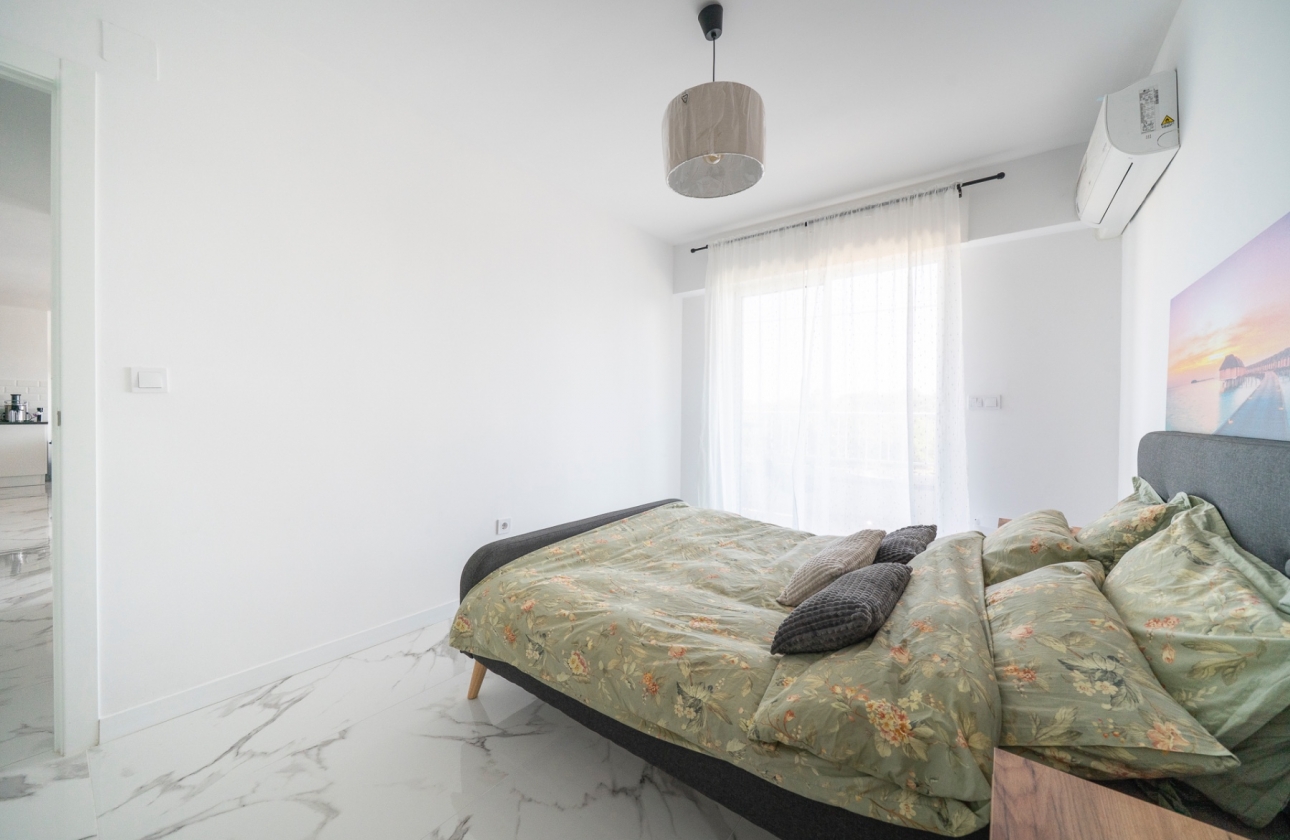 Resale - Apartment / flat - Orihuela Costa - Punta Prima