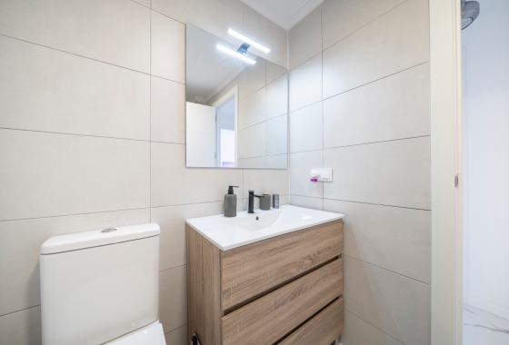 Resale - Apartment / flat - Orihuela Costa - Punta Prima