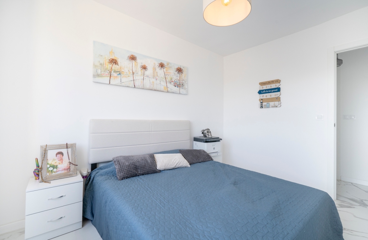 Resale - Apartment / flat - Orihuela Costa - Punta Prima