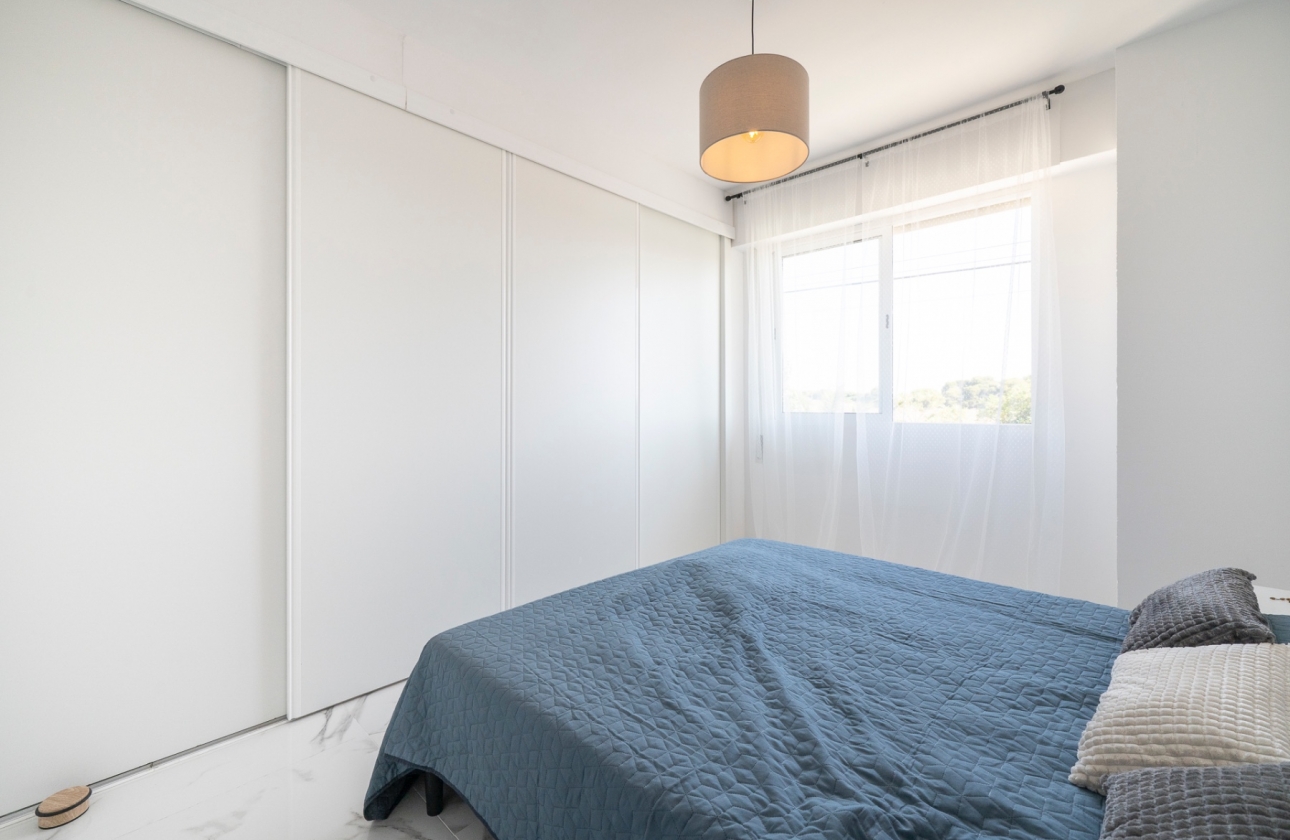 Resale - Apartment / flat - Orihuela Costa - Punta Prima