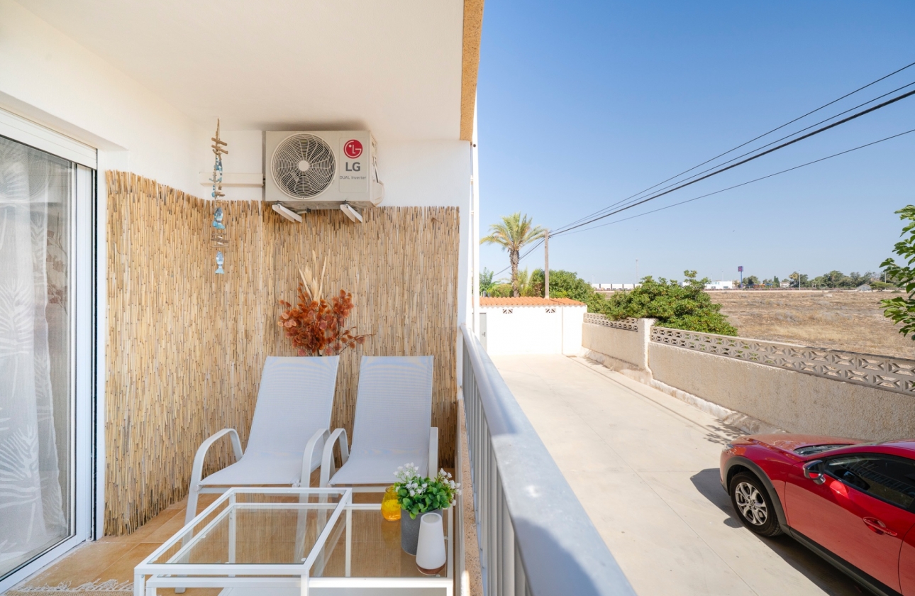 Resale - Apartment / flat - Orihuela Costa - Punta Prima