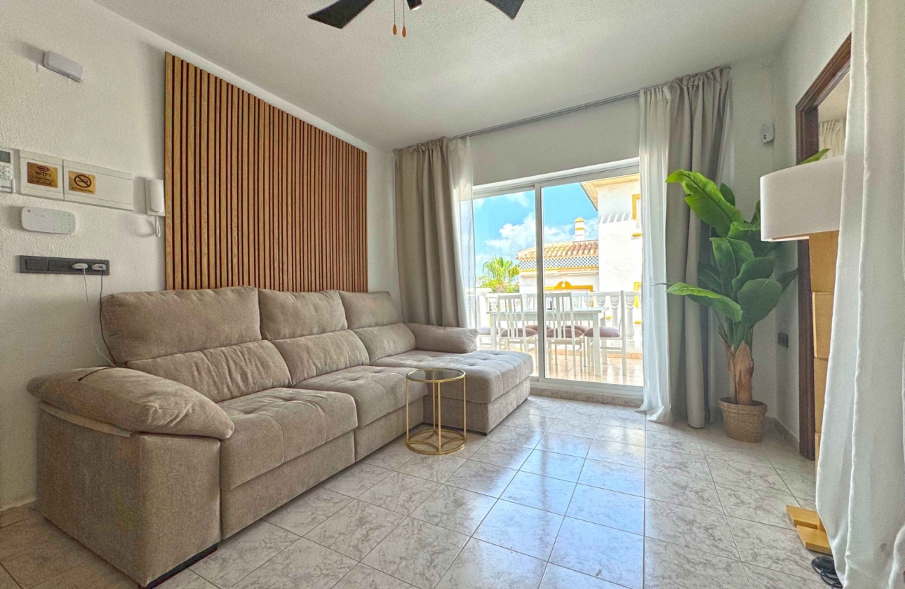 Resale - Apartment / flat - Torrevieja - La Mata