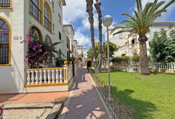 Resale - Apartment / flat - Torrevieja - La Mata