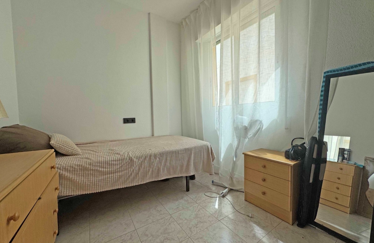 Resale - Apartment / flat - Torrevieja - La Mata