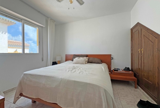 Resale - Apartment / flat - Torrevieja - La Mata