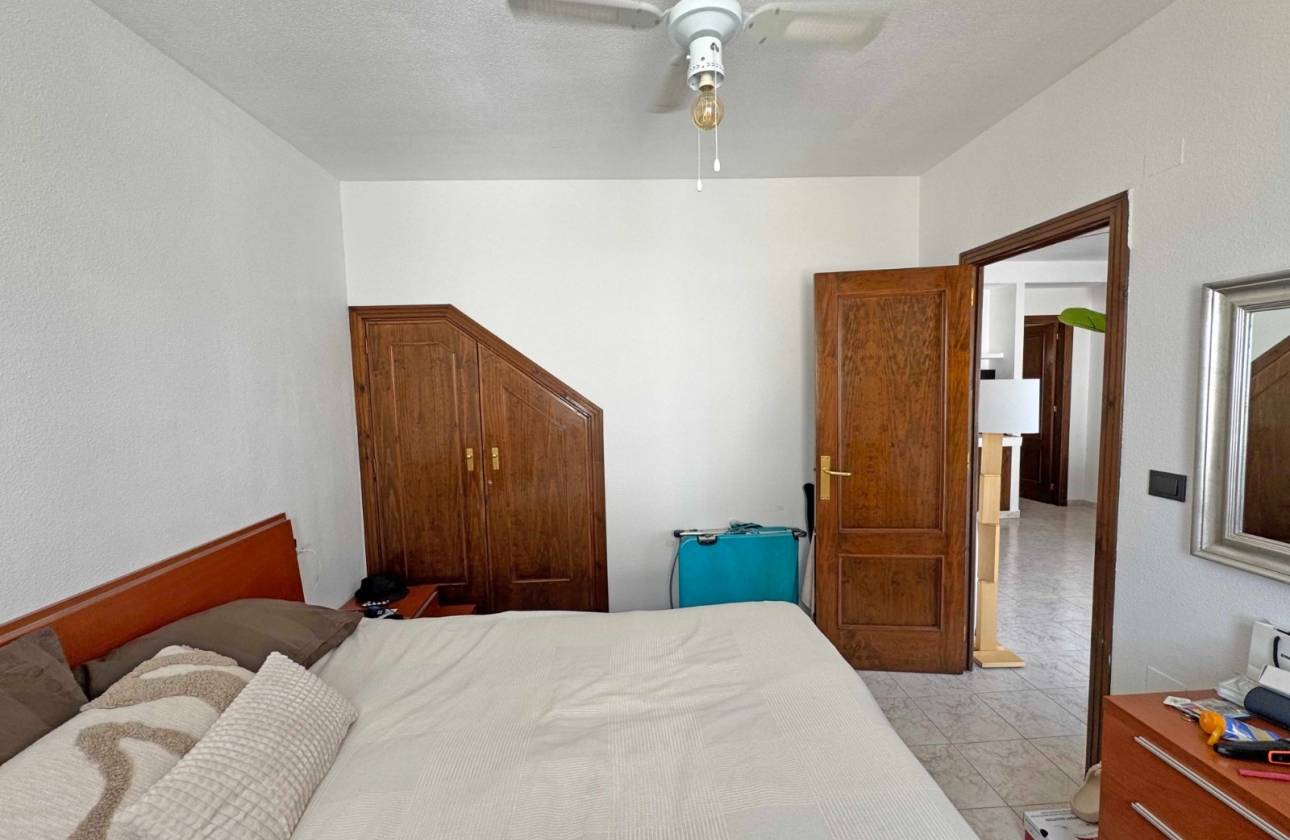 Resale - Apartment / flat - Torrevieja - La Mata