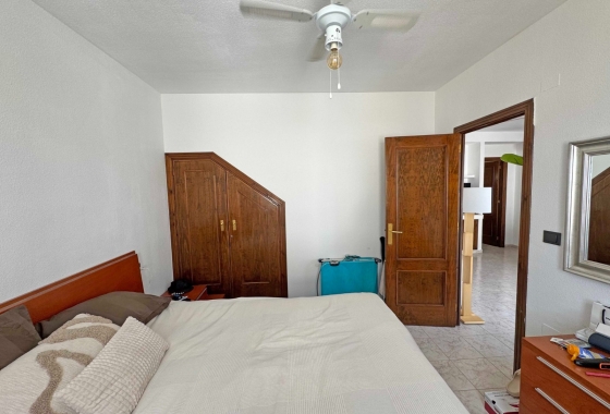 Resale - Apartment / flat - Torrevieja - La Mata